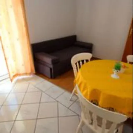 Josipa 21 2nd Floor شقة